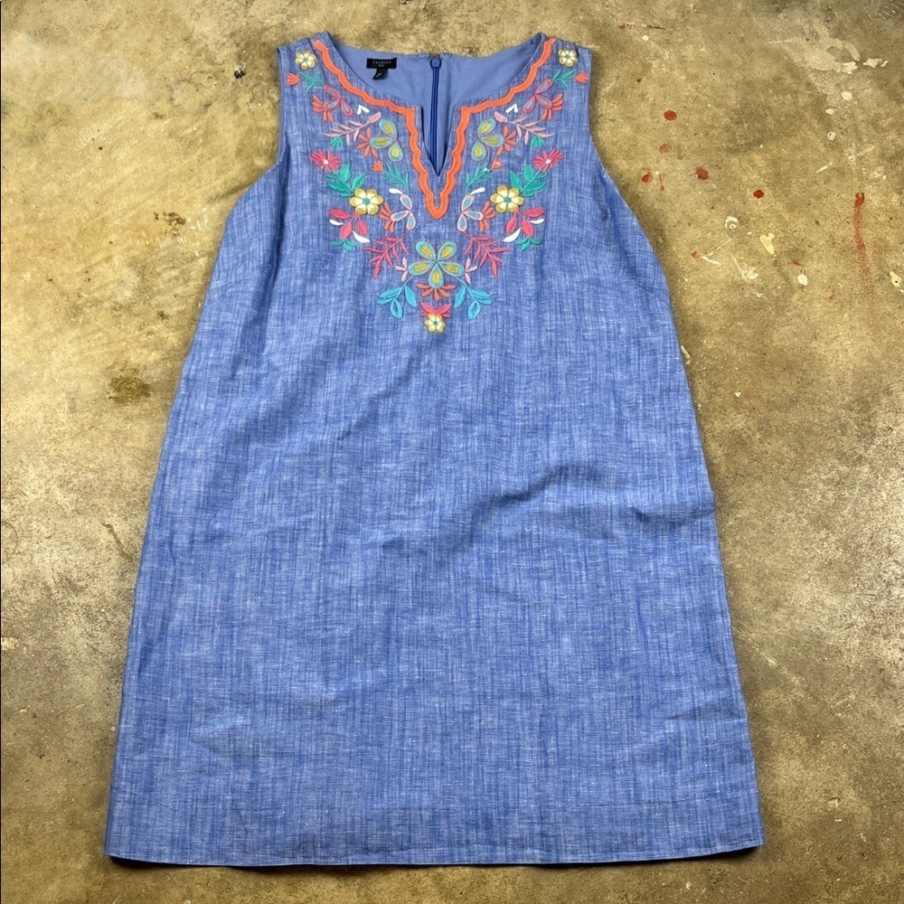Talbots Blue Linen Shift Dress with Colorful Embroidery
Size: 16 p